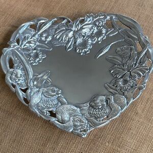 Arthur Court vintage heart shaped Bunnies tray